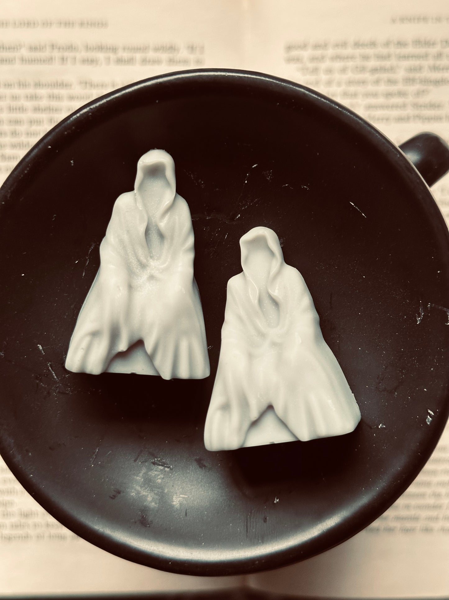 The Black Riders - Phantom Shaped Honey & Tobacco Scented Wax Melts