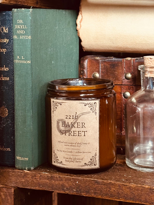 221B Baker Street - Dark Honey & Tabacco Scented Soy Wax Candle