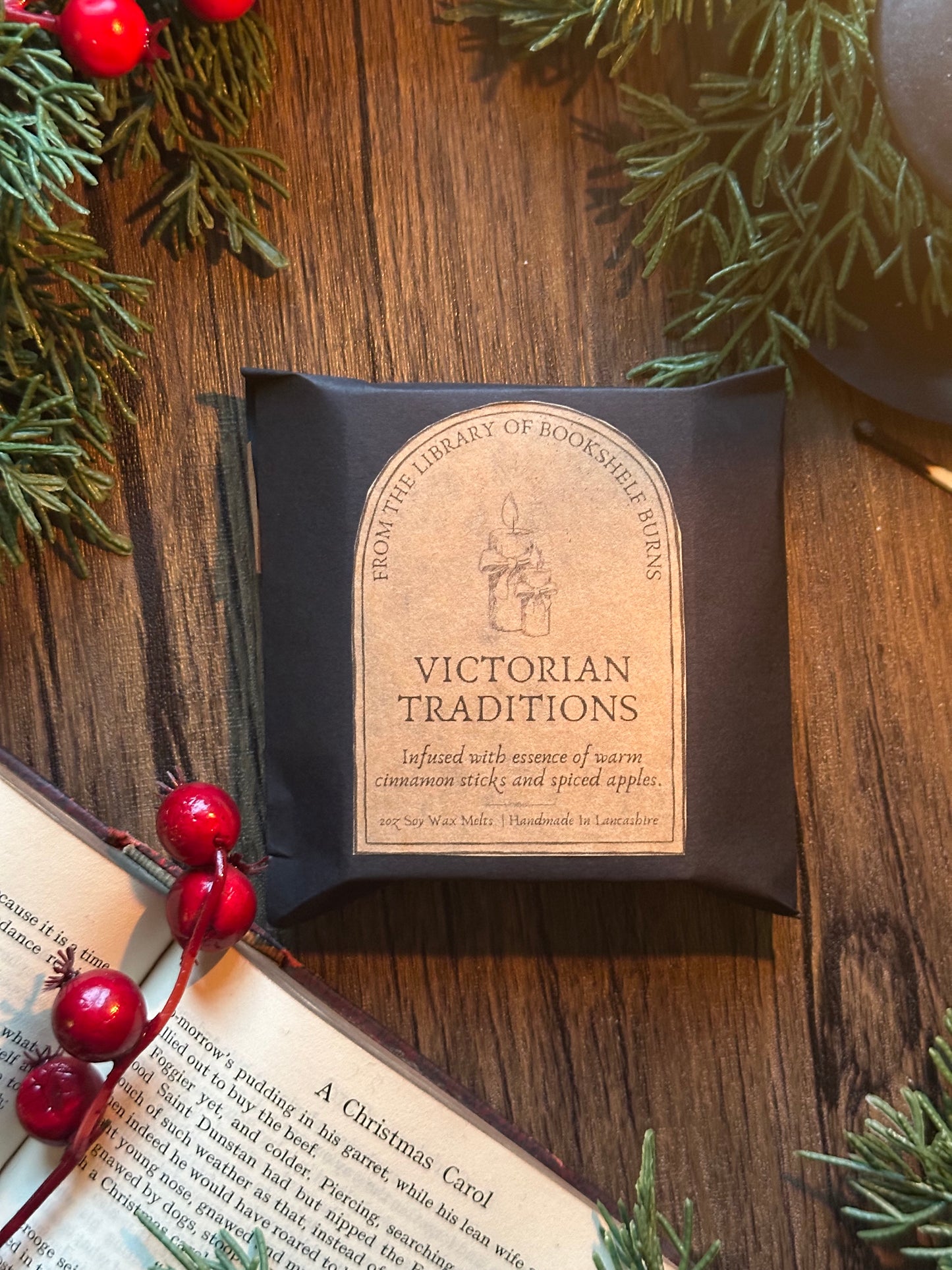 Victorian Traditions- Apple & Cinnamon Scented Soy Wax Candle